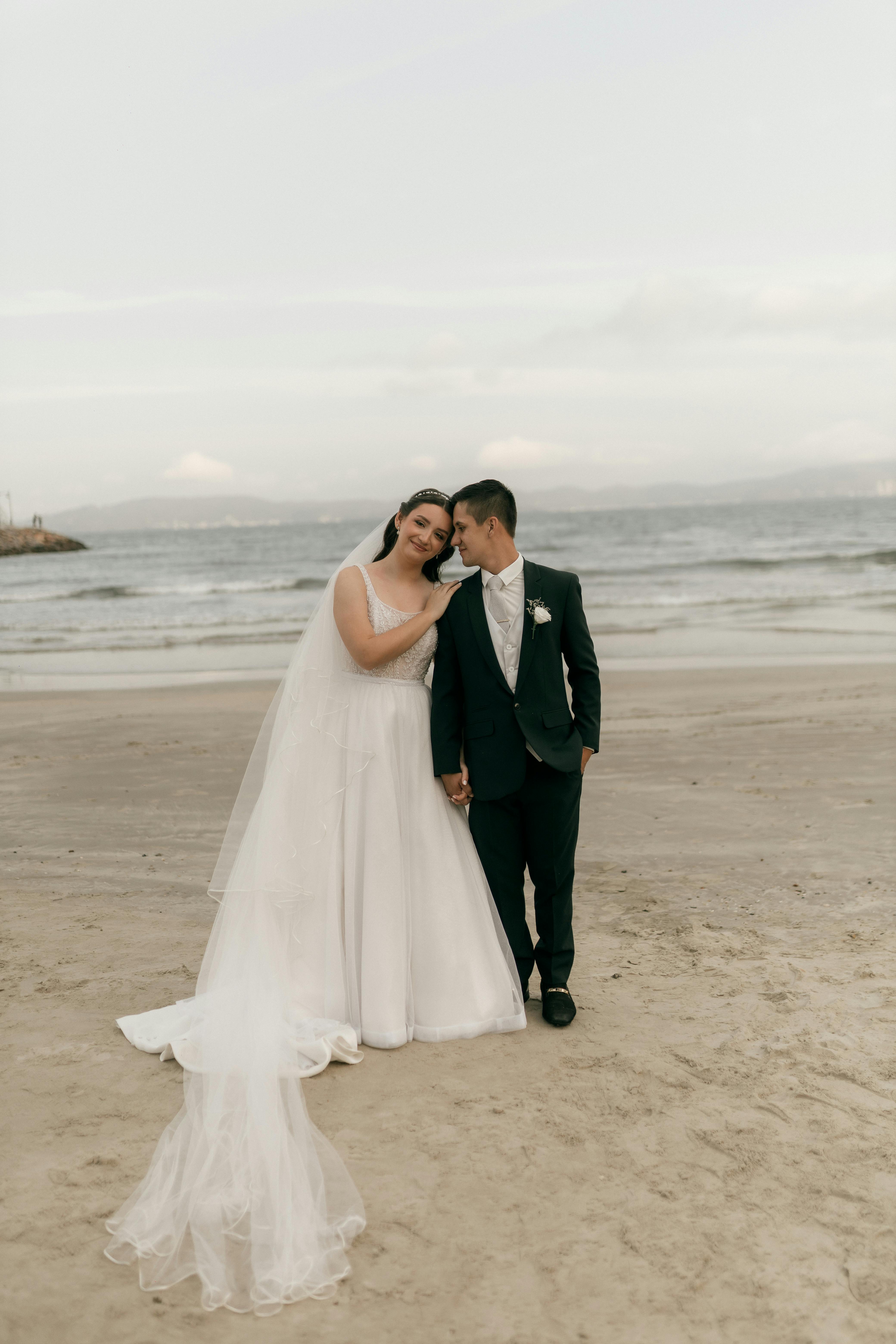 Beach Wedding Dresses Ideas: Elegant Inspirations for Spring Weddings